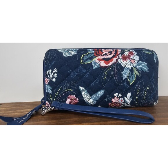 NWT Vera Bradley Rose Toile RFID Accordion Wristlet Wallet Clutch 8"x4" MSRP $70 - Picture 1 of 13